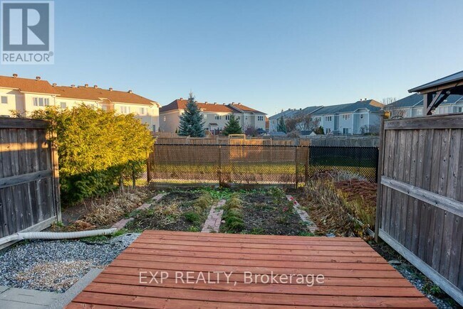 Building Photo - 513 Coldwater Cres