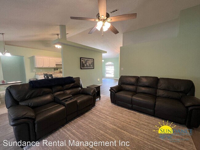 Building Photo - 4 br, 2 bath House - 6907 Calle De Caballero