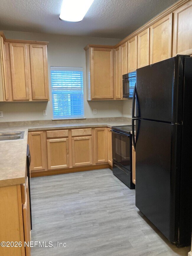 Foto del edificio - 7226 Deerfoot Cir