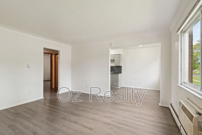 Foto del edificio - 1733 Christian Ave