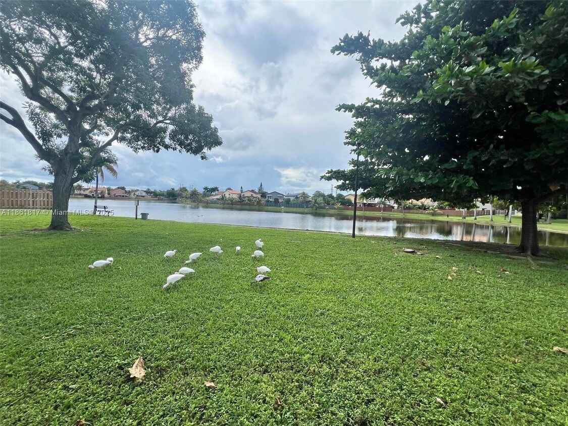 Foto principal - 13439 SW 8th Ln