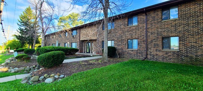 Building Photo - 11513 W Brown Deer Rd