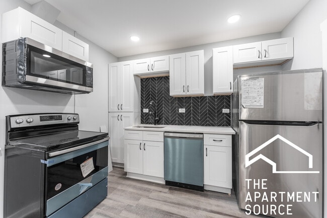 Photo - 1503 W 19th St Apartment
