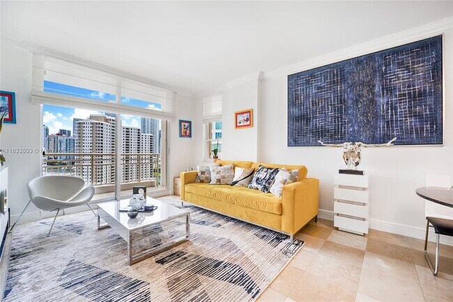 Building Photo - 888 Brickell Key Dr