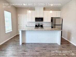 Building Photo - 5700 Sandpiper Ave