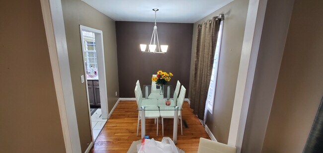 Dining Room - 304 State St