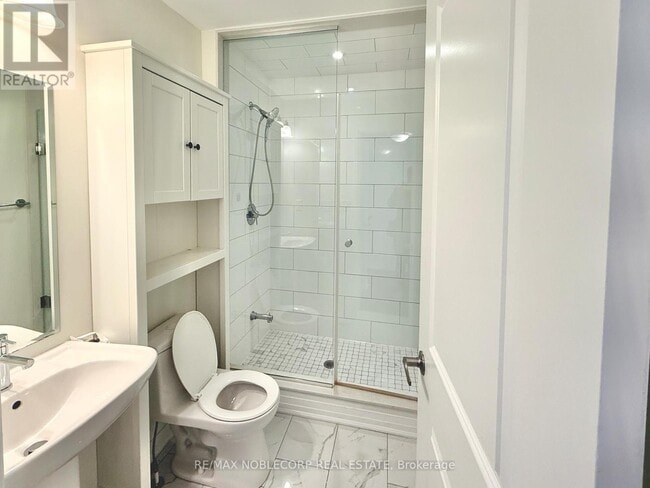 Building Photo - 157 William Duncan Rd