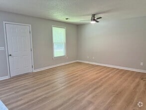 Building Photo - 1209 Furches Ave