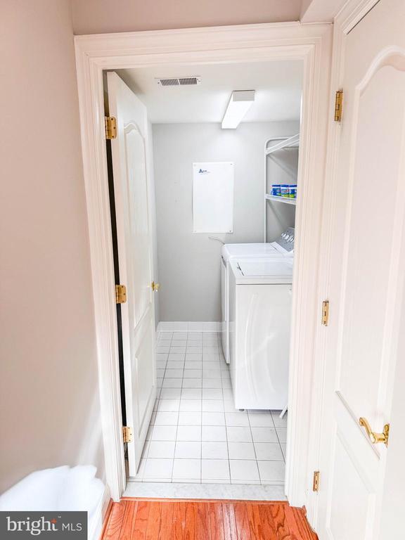 Foto del edificio - 7761 Legere Ct