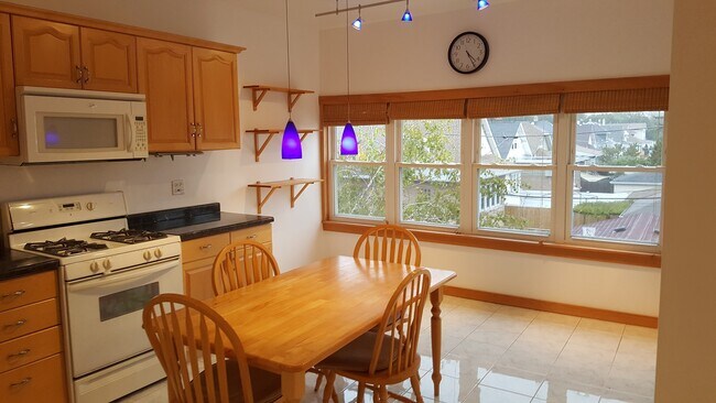 kitchen facing the backyard - 4015 N Long Ave