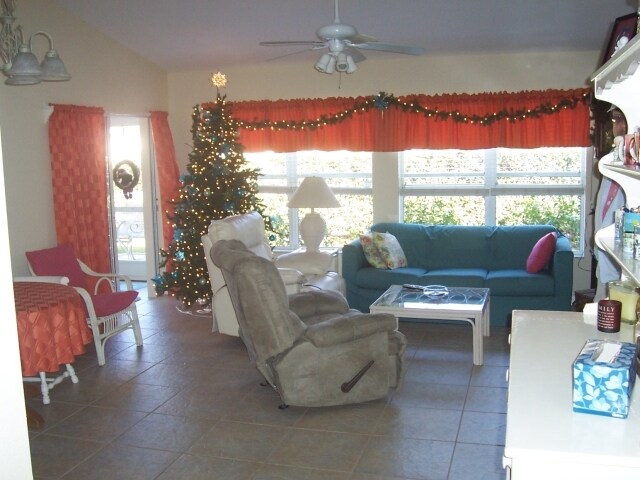  - 213 Rotonda Blvd W