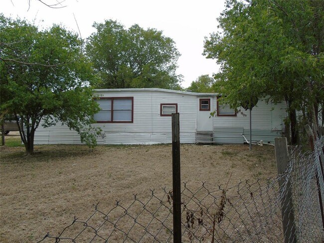 Foto del edificio - 910 Bunton Ln