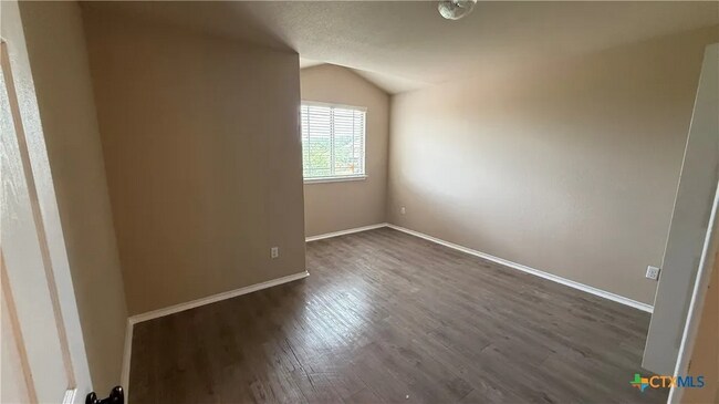 Foto del edificio - 6904 Osbaldo Dr