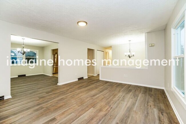 Foto del edificio - Charming 3 Bed 2 Bath in Mt. Washington!