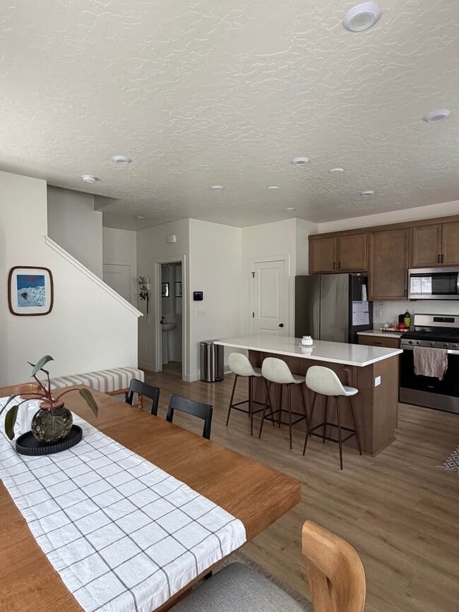 Foto del edificio - 9362 N