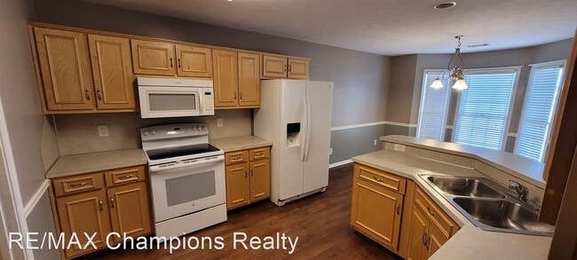 Foto del edificio - 4 br, 2 bath House - 196 Plum Ct