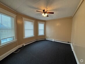 Building Photo - 224 Sheridan St