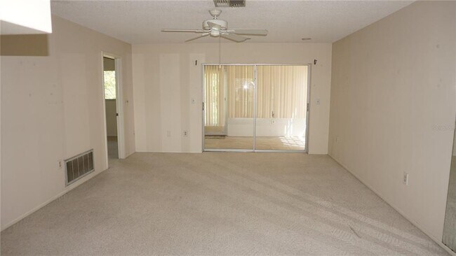 Building Photo - 12371 Dearborn Dr