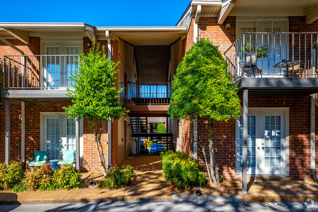 Primary Photo - Blythewood Apartments