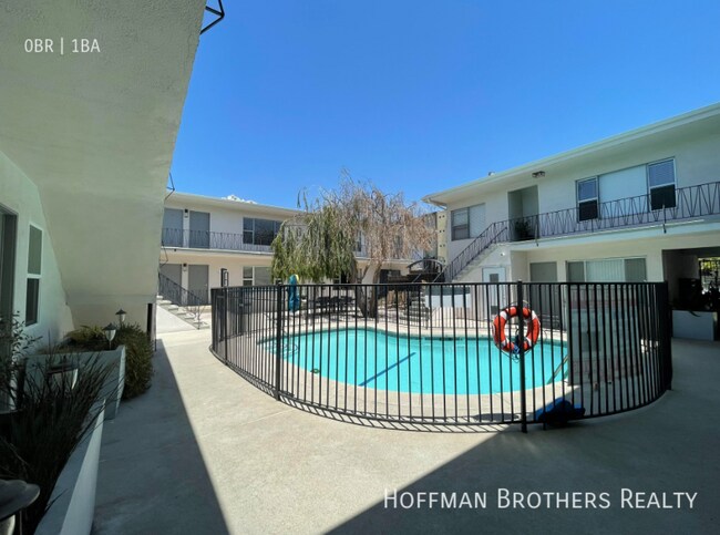 Building Photo - 1617 S Westgate Ave