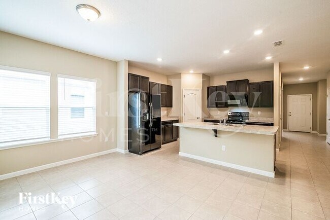 Foto del edificio - 5639 Kellar Cir