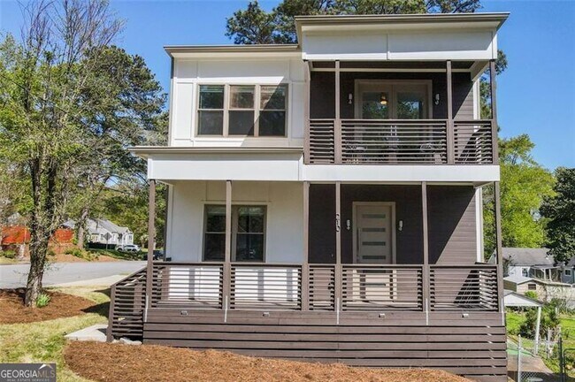 Building Photo - 210 Mathewson Pl SW