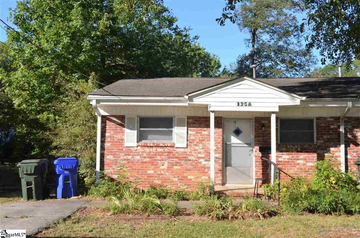 Primary Photo - 125A White Oak Dr