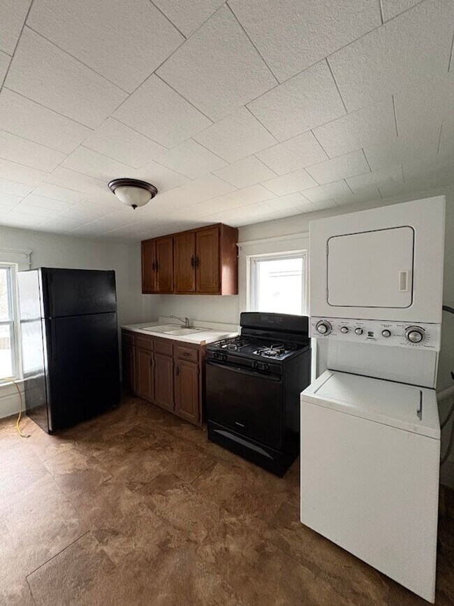 Foto del edificio - 1433 Kenmore Blvd