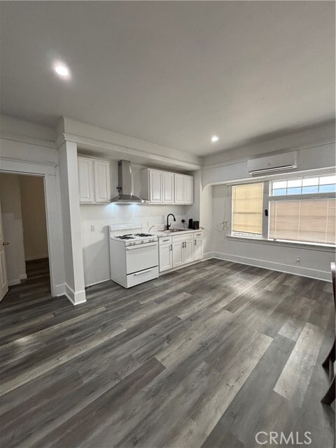 Building Photo - 625 W 41st Dr