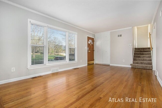 Foto del edificio - 8036 Reinhardt Ln