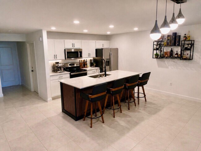 Foto del edificio - 6835 Broadwater Ln