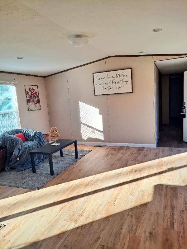 Building Photo - 95 Deerwood Park