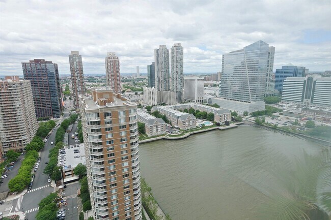 Foto del edificio - 2 2nd St