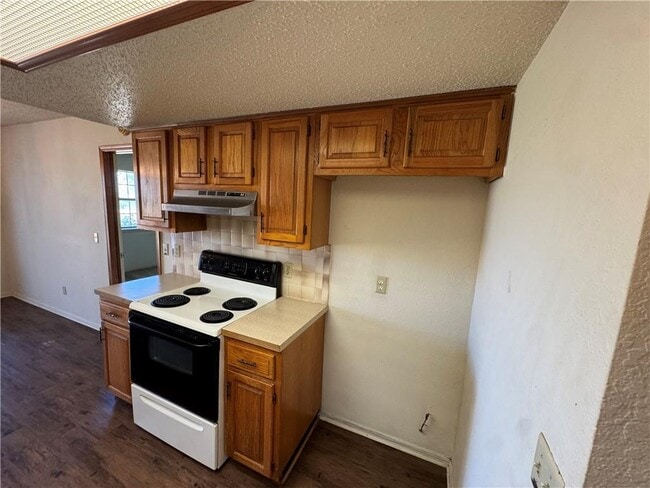 Building Photo - 321 S 11th Pl