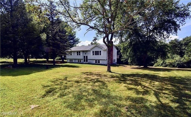 Building Photo - 3 br, 2.5 bath House - 35 S Buckboard Ln