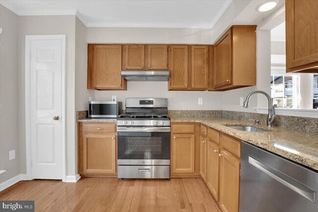 Foto del edificio - 908 Smartts Ln NE