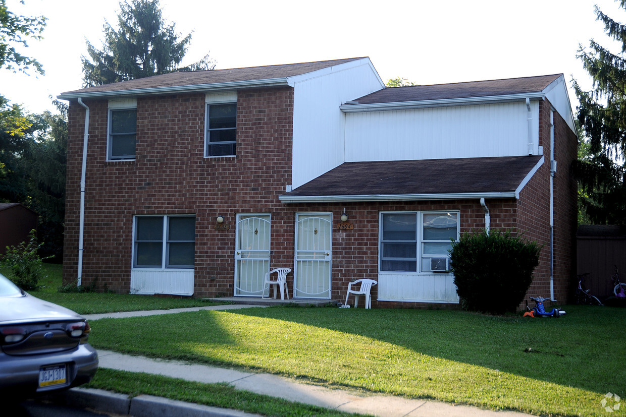 Building Photo - Jefferson Heights