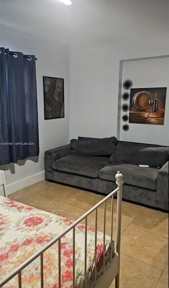 Foto del edificio - 965 NE 146th St