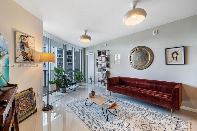 Foto del edificio - 488 NE 18th St