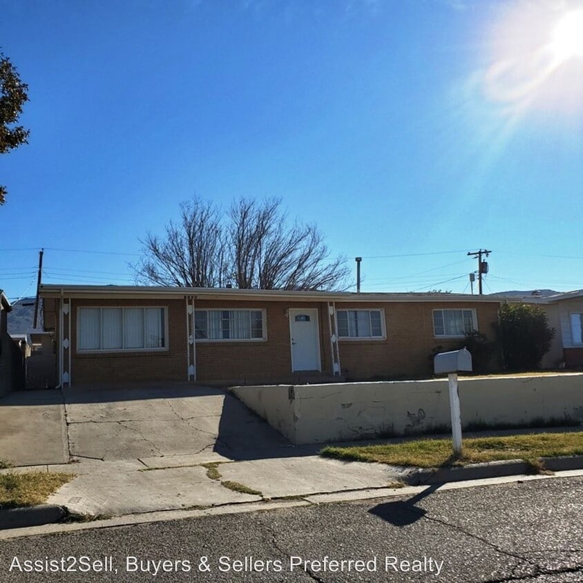 4 br, 1 bath House 1208 Maple House for Rent in Alamogordo, NM