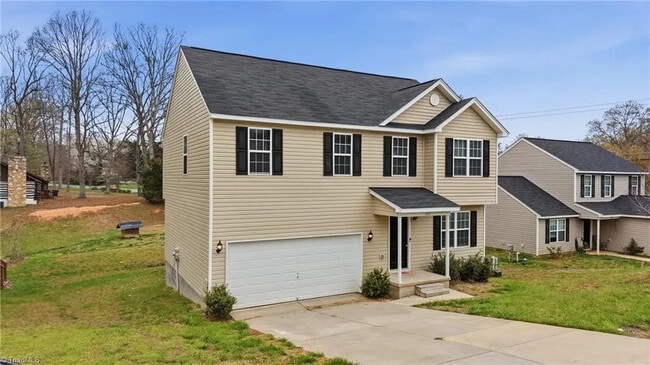 Building Photo - Room in House on Ransom Trace Ct
