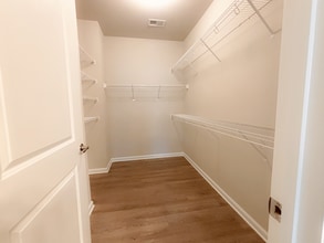 Interior Photo - Clairmont at Crabtree