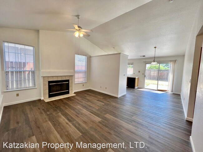 Building Photo - 3 br, 2 bath House - 2533 Houston Ave