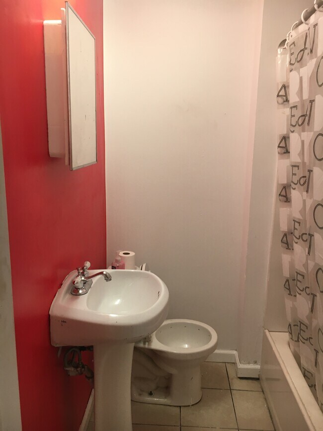 2429 Mackenna Ave, Niagara Falls, NY 14303 House Rental in Niagara Falls, NY