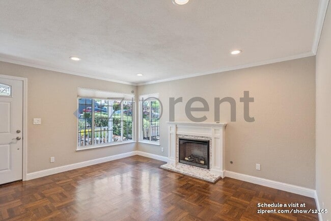Building Photo - 1261 Fernside St