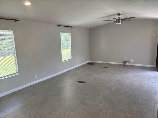 Foto del edificio - 511 Chapel Hill Rd