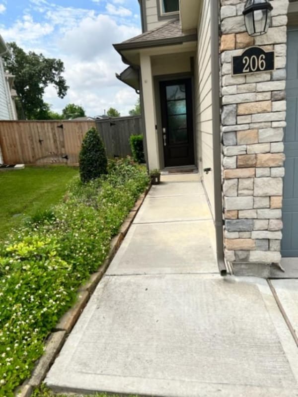 Primary Photo - 206 Fulton Station Dr