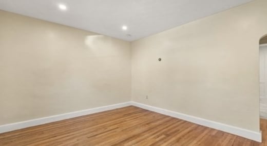 *Pictures are representative samples of the advertised unit. In some cases, the actual units you tou - 14 Beechcroft St