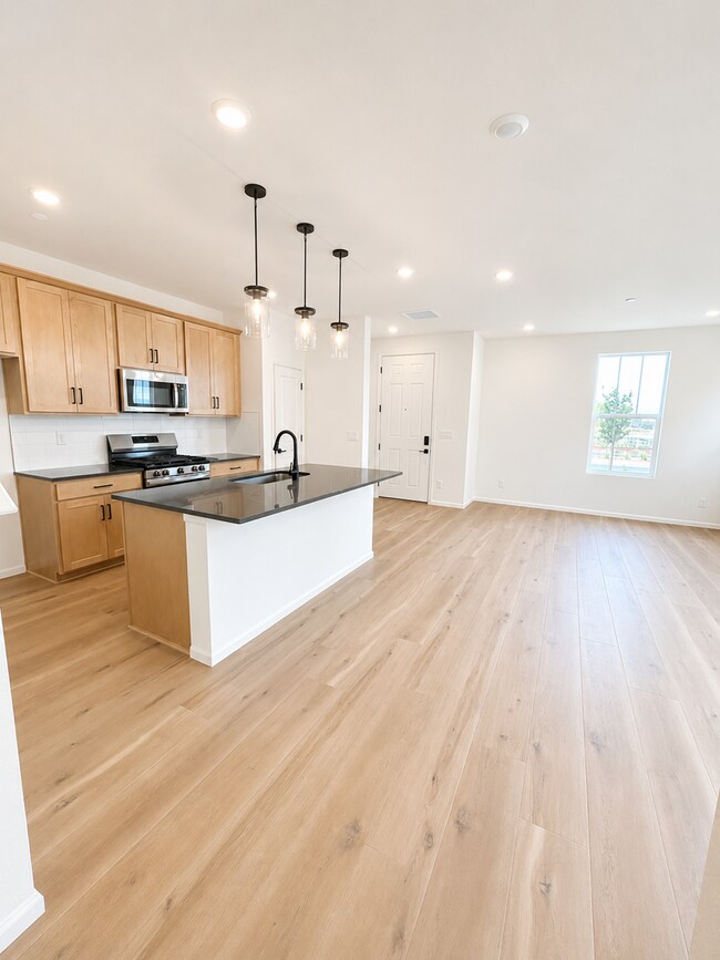 Foto del edificio - 300 Nighthawk St