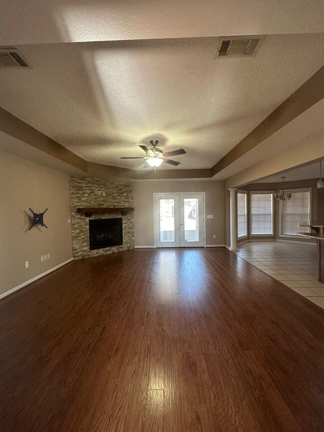 Building Photo - Briarhill Acres